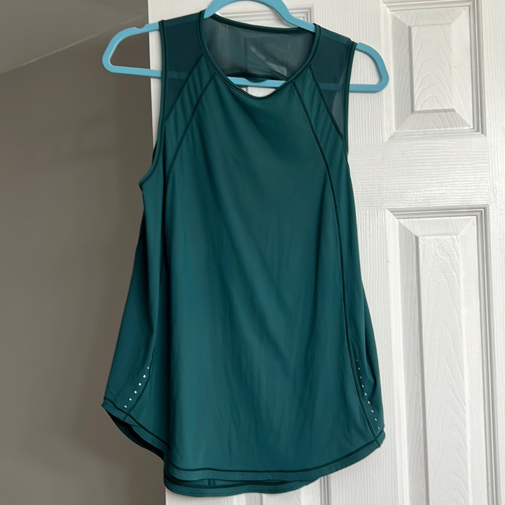 Lululemon tank top